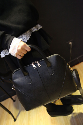 经典大牌2015新款贝壳包 OL通勤必备的优雅单品