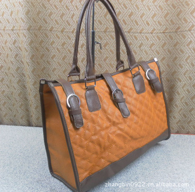 保定白沟东振箱包销售处 专业提供时尚休闲包，质量与价格兼得